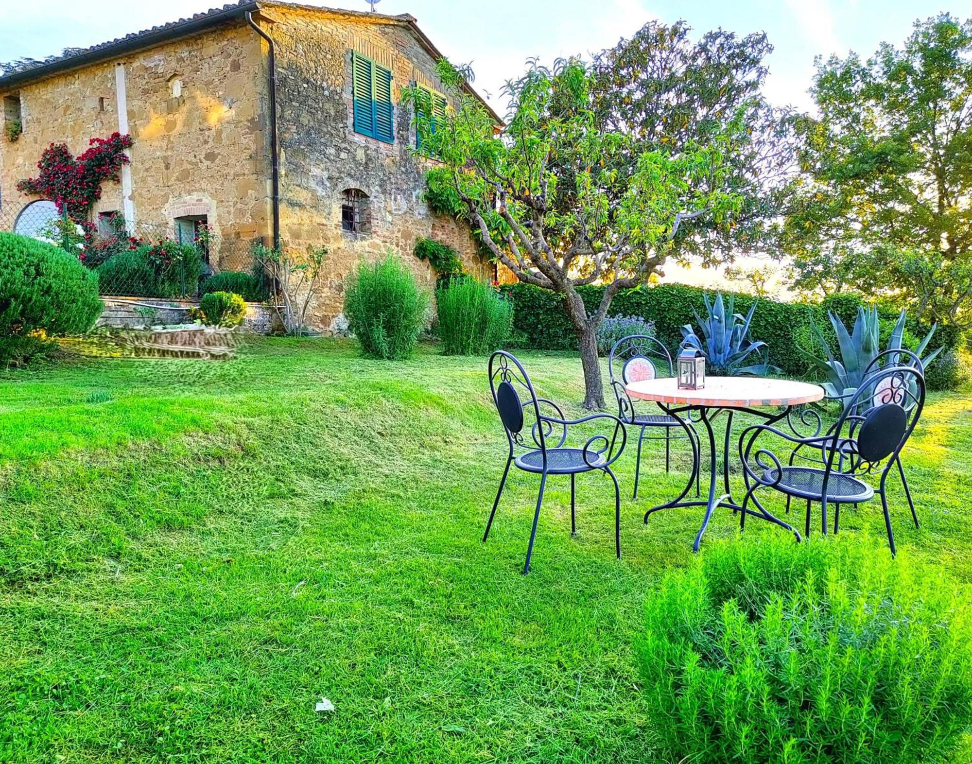 Borgo Villa Certano - Case Vacanza In Toscana Siena Exterior foto